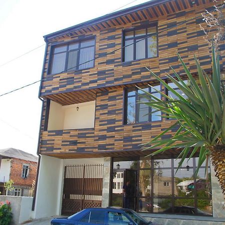 Guest House Belyi Lebed Sukhumi Bagian luar foto