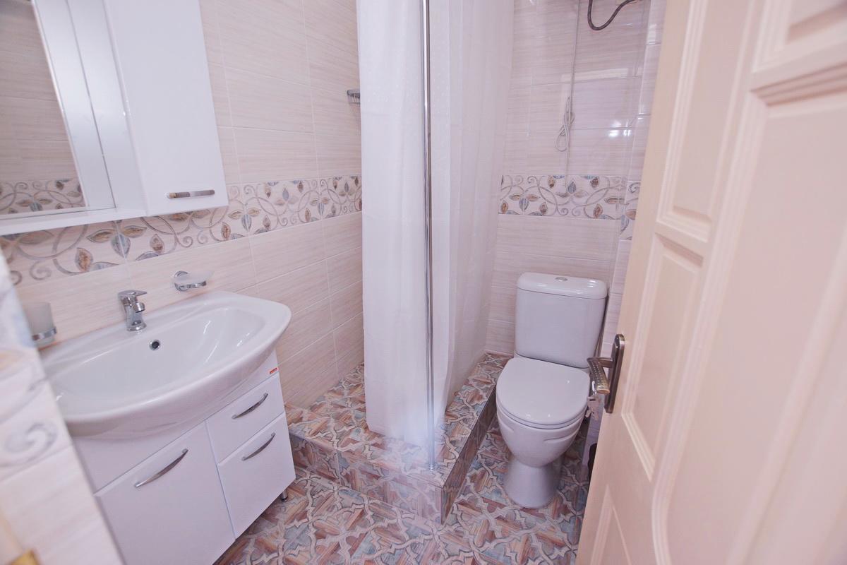 Guest House Belyi Lebed Sukhumi Bagian luar foto
